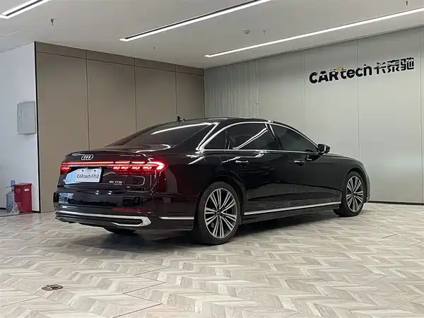 Audi A8 2023, фото 5