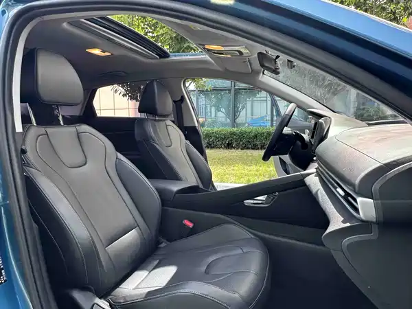 Hyundai Elantra 2022, фото 19