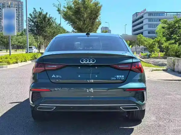 Audi A3 2023, фото 5