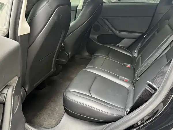 Tesla Model Y 2022, фото 8