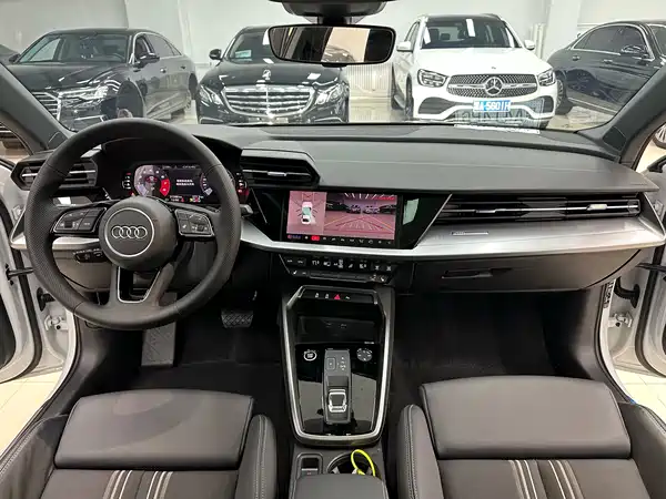 Audi A3 2023, фото 6