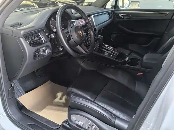 Porsche Macan 2024, фото 3