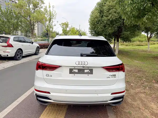 Audi Q3 2023, фото 7