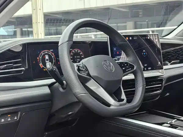 Volkswagen Passat 2025, фото 12