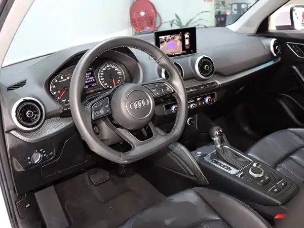 Audi Q2L 2022, фото 10