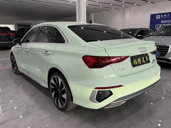 Audi A3 2023, фото 4