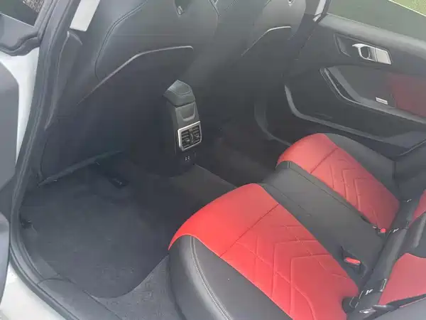 BMW 2 Series 2025, фото 7