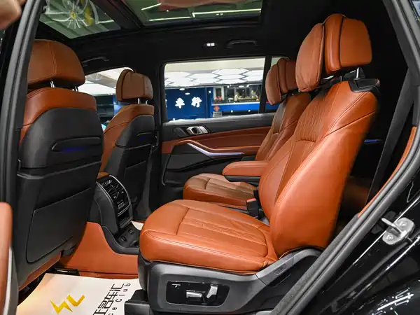 BMW X7 2022, фото 19