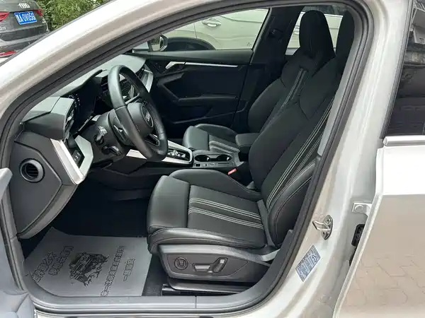 Audi A3 2023, фото 15