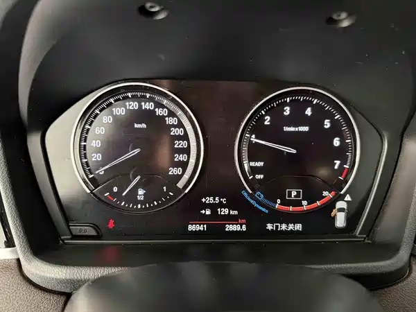BMW X1 2022, фото 4