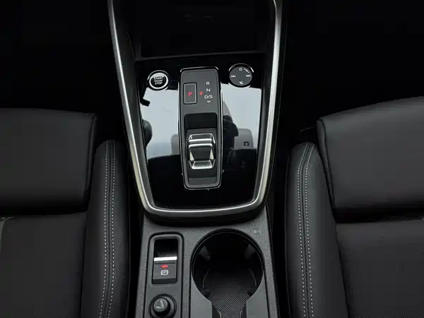 Audi A3 2023, фото 12