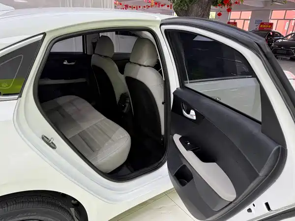 Kia K3 2023, фото 22