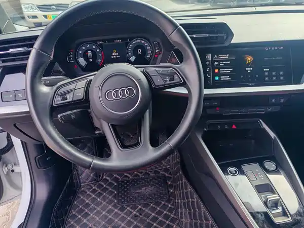 Audi A3 2023, фото 11