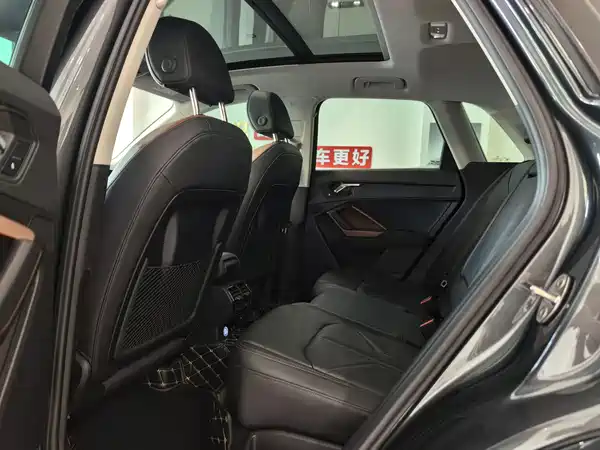 Audi Q3 2023, фото 11