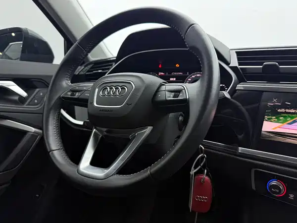 Audi Q3 2022, фото 12