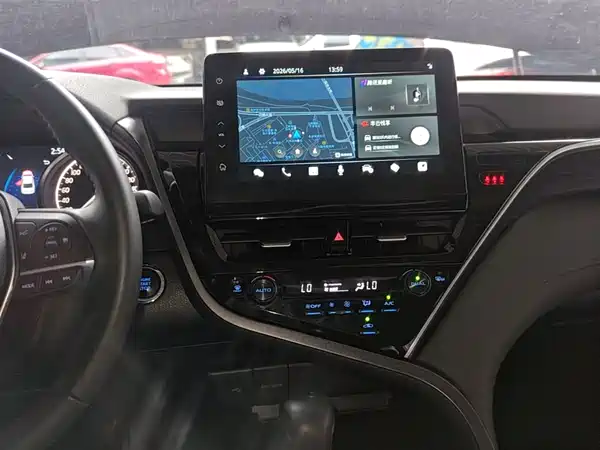 Toyota Camry 2021, фото 12