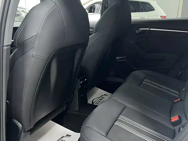 Audi A3 2022, фото 13