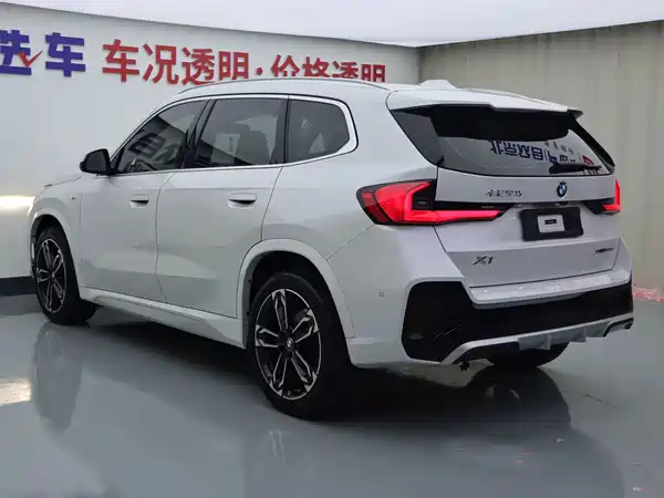 BMW X1 2023, фото 24