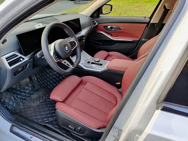 BMW 3 Series 2025, фото 7