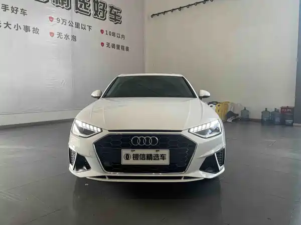 Audi A4L 2022, фото 3