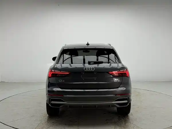 Audi Q3 2023, фото 3