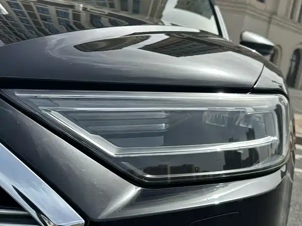 Audi A8 2022, фото 4