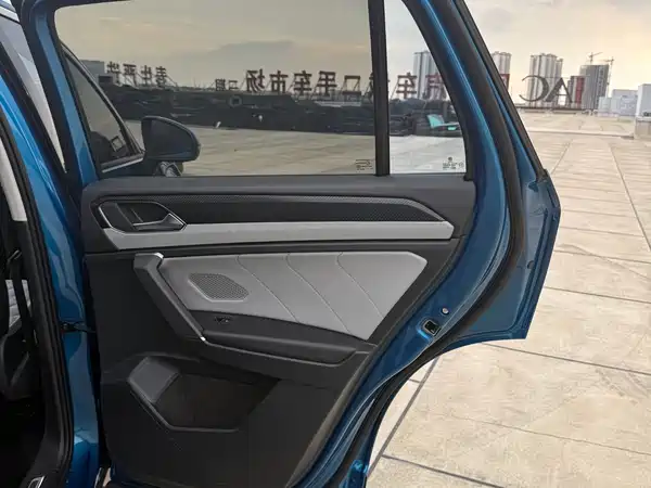 Volkswagen Tayron GTE 2023, фото 21