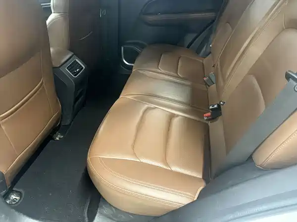 Geely Emgrand X6 2021, фото 11