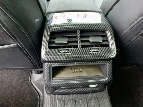 Audi A6L 2024, фото 25