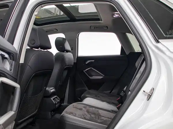 Audi Q3 2022, фото 16