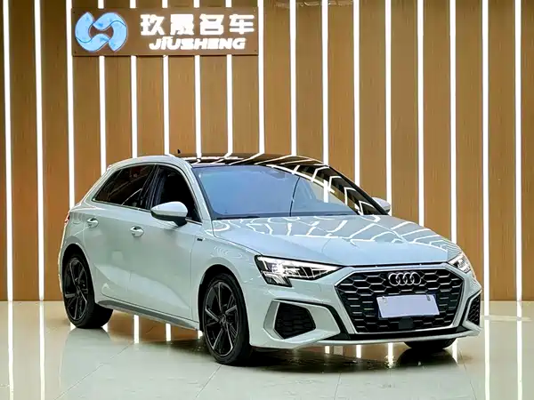 Audi A3 2024, фото 3