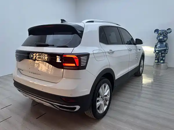 Volkswagen T-Cross 2022, фото 5