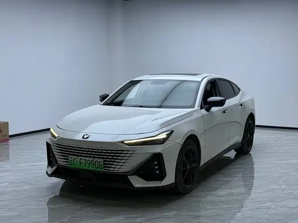 Changan UNI-V iDD 2023