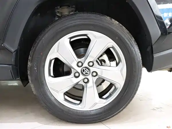Toyota RAV4 2021, фото 20
