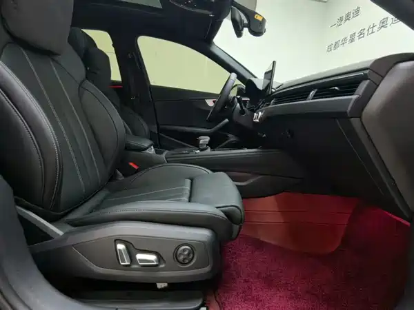 Audi A4L 2024, фото 9