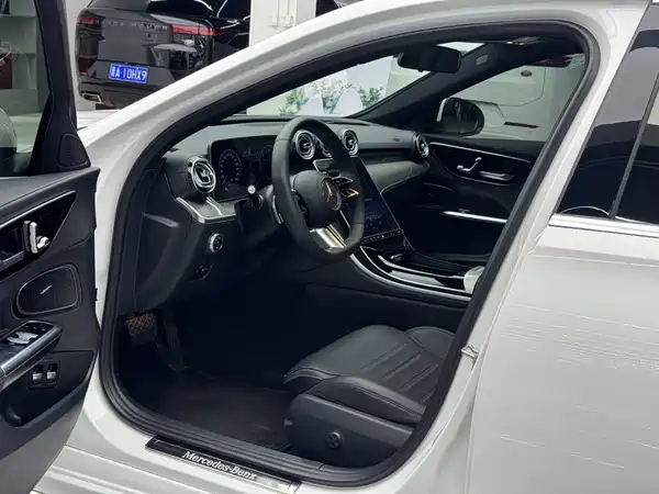 Mercedes-Benz C-Class PHEV 2023, фото 6