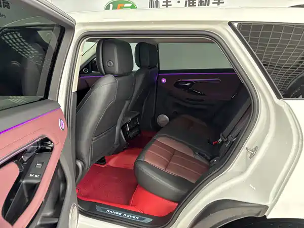 Land Rover Range Rover Evoque 2026, фото 21