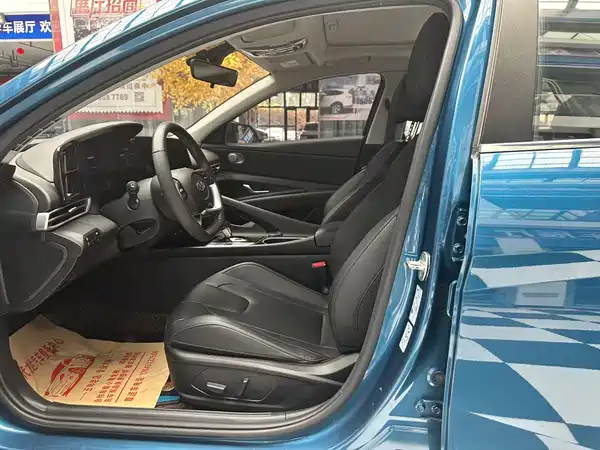 Hyundai Elantra 2022, фото 7