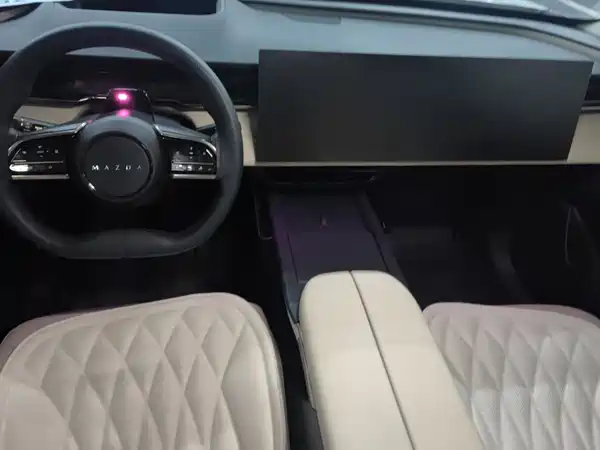 Mazda EZ-60 2026, фото 12