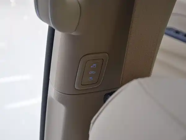 Buick GL8 2025, фото 13