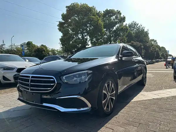 Mercedes-Benz E-Class PHEV 2022