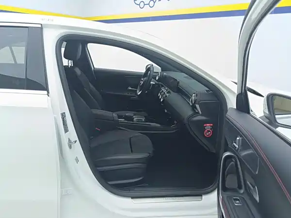 Mercedes-Benz A-Class 2023, фото 8