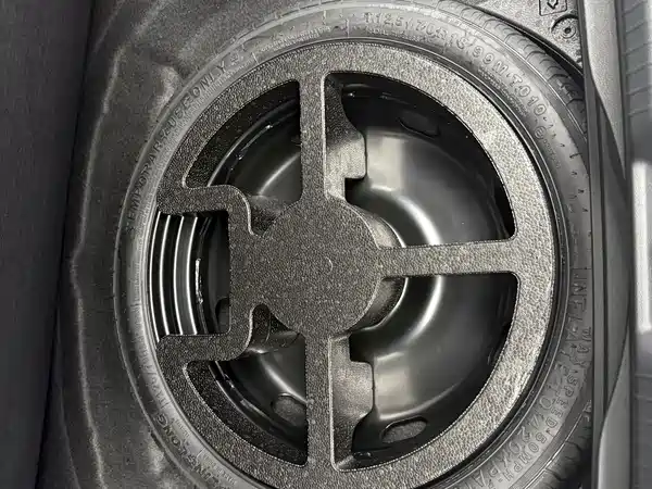 Volkswagen Golf 2023, фото 22