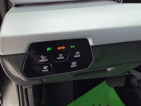 Volkswagen Lamando 2023, фото 9