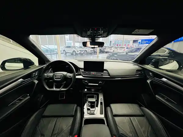 Audi Q5L 2024, фото 14