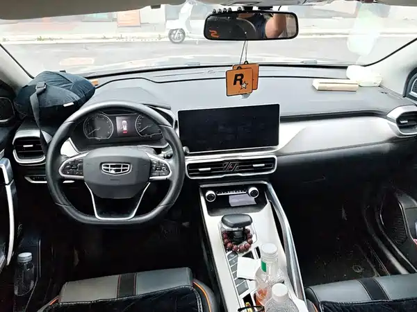 Geely Coolray 2023, фото 12