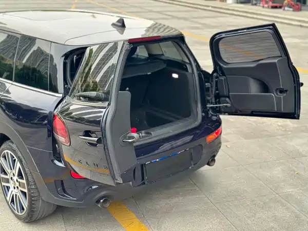 MINI CLUBMAN 2022, фото 10