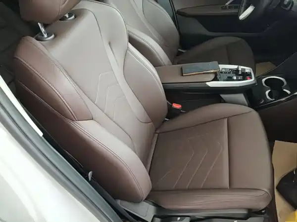 BMW X1 2023, фото 19