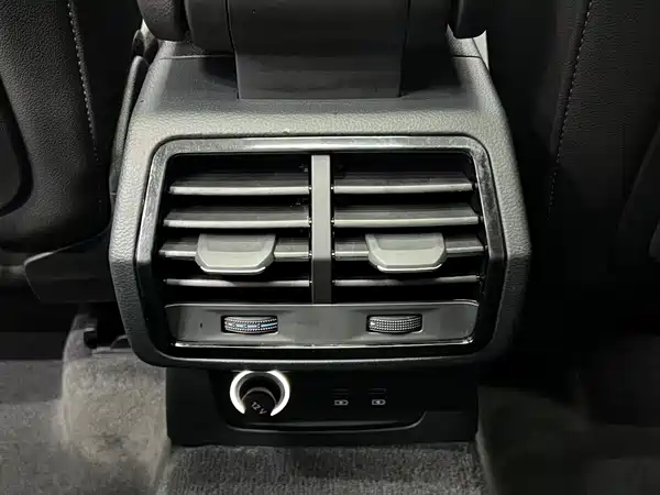 Audi Q3 2022, фото 9