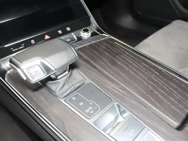 Audi A6L 2024, фото 12